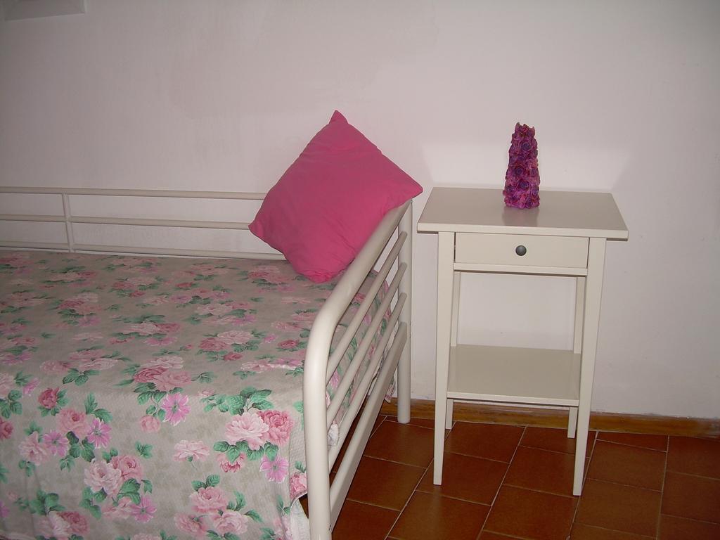 Casa Mary Lejlighed Brenzone sul Garda Værelse billede